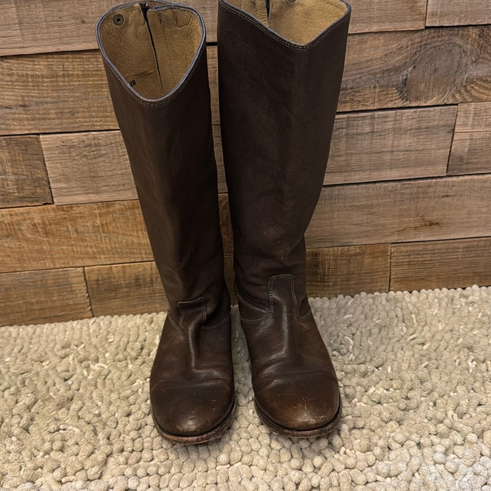 Brown Frye Melissa wide calf with back zipper boots size 6.5